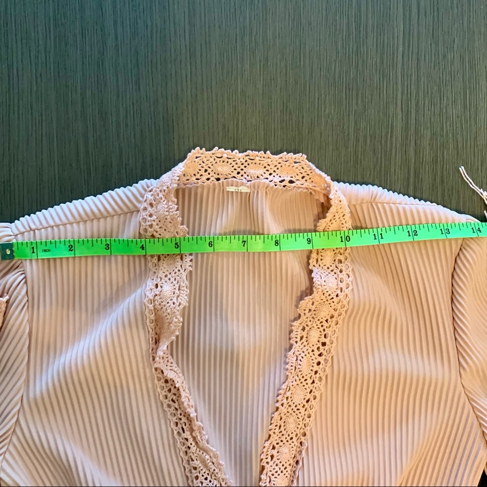 SOLD⚡️Vintage Accordion Pleated Cardigan⚡️ - Picture 10 of 10